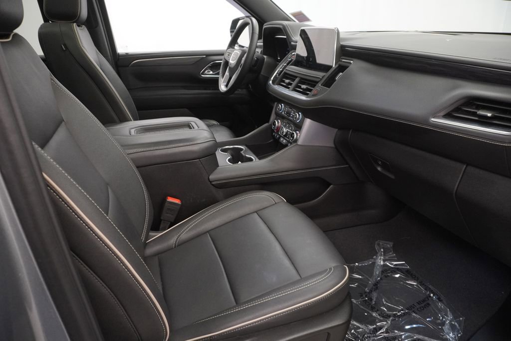 Used 2024 GMC Yukon SLT w/ SLT Premium Package AWD/4WD image 50