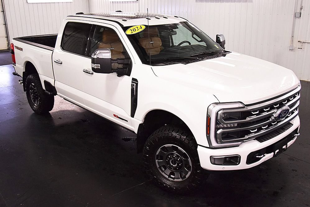 Used 2024 Ford F350 Platinum w/ Tremor Off-Road Package AWD/4WD image 11