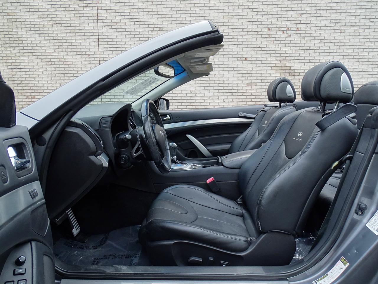 Used 2013 INFINITI G37 Convertible w/ Premium Pkg RWD image 29