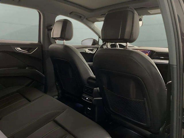 Used 2024 Audi Q4 e-tron Premium w/ Convenience Package image 22