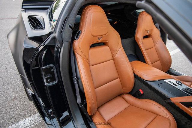 Used 2016 Chevrolet Corvette Z06 w/ 3LZ Preferred Equipment Group image 43