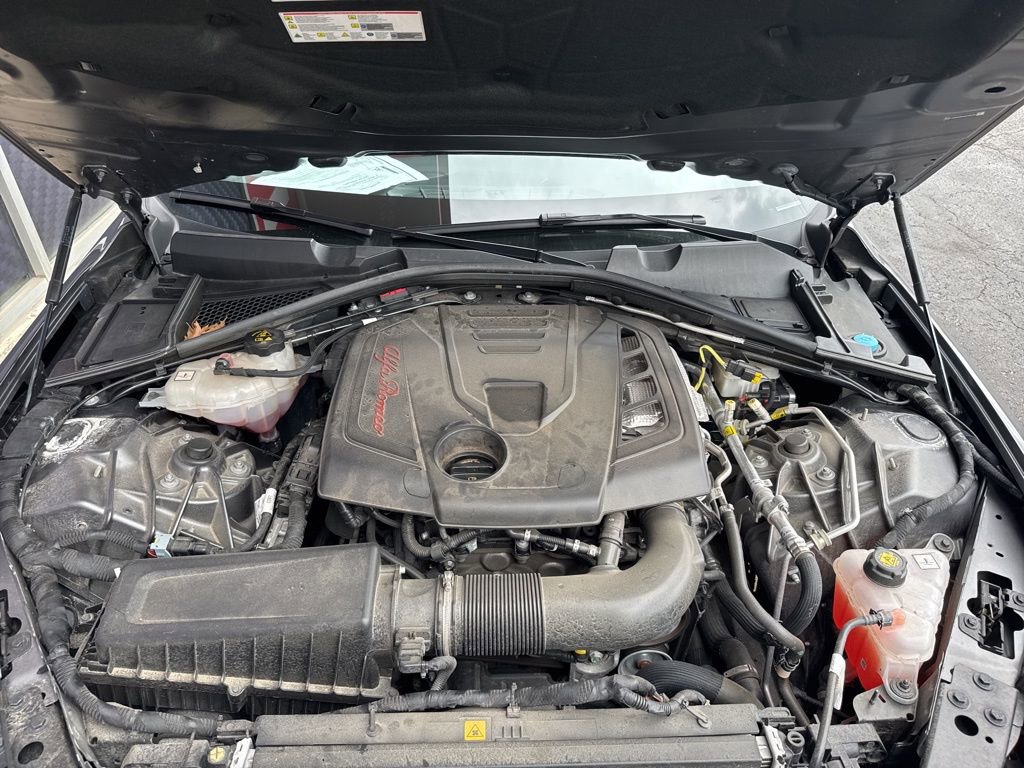 Used 2022 Alfa Romeo Giulia Veloce image 19