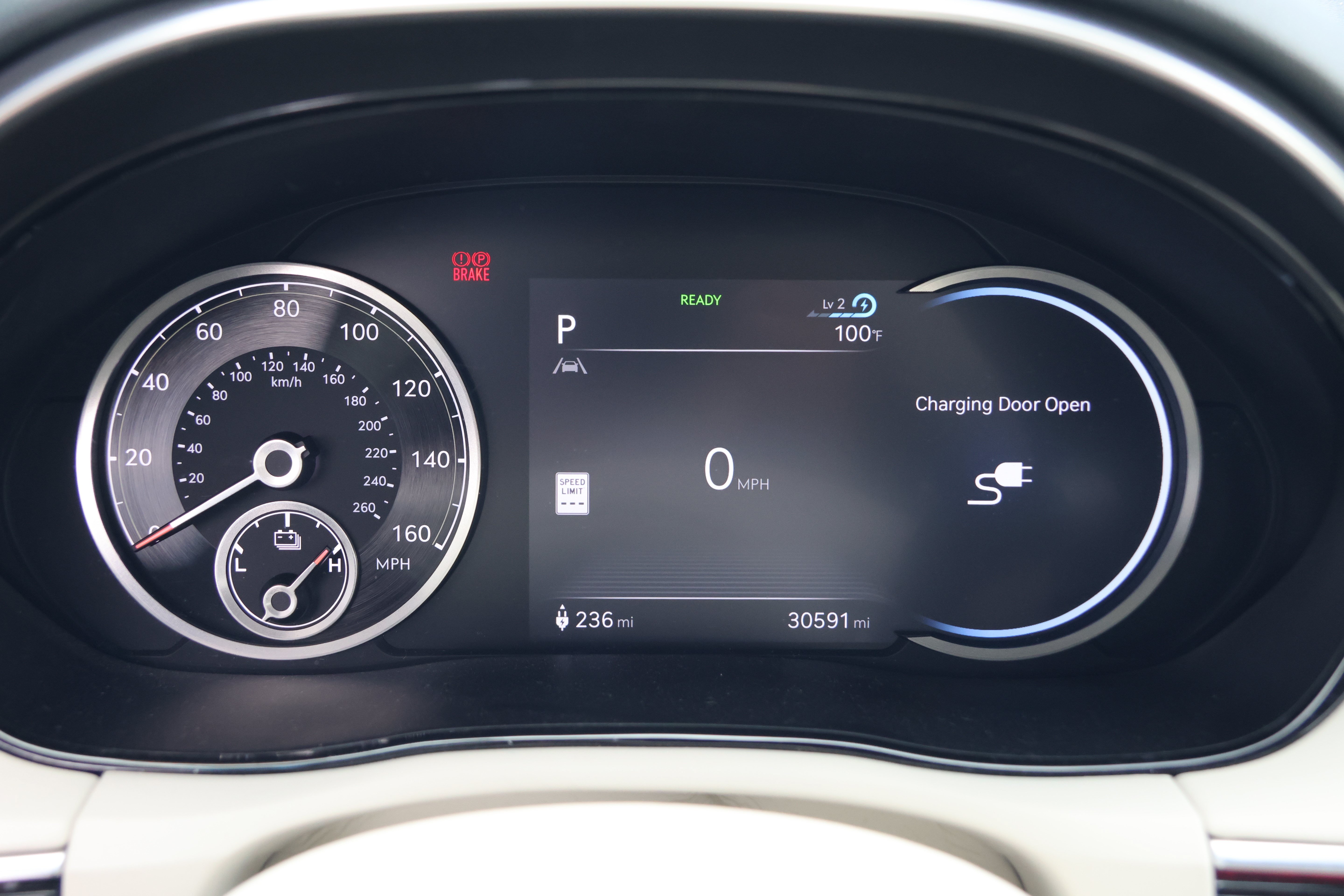 Used 2023 Genesis Electrified GV70 AWD/4WD image 20