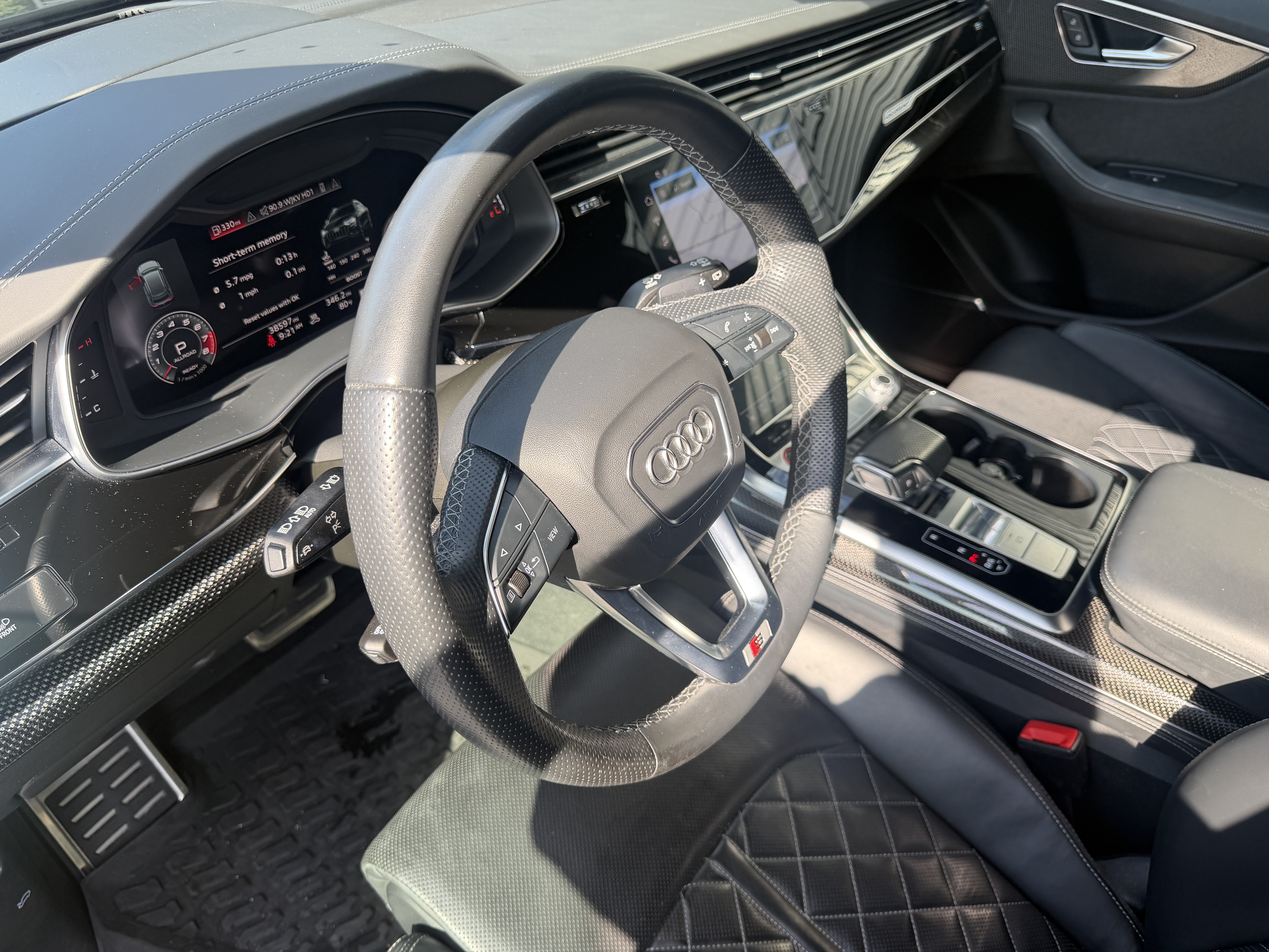 Used 2022 Audi SQ8 Prestige AWD/4WD image 4