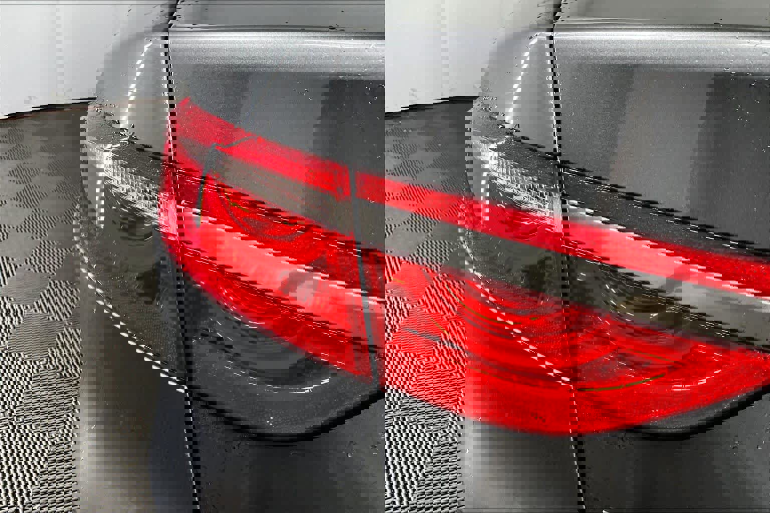 Used 2017 Jaguar XF Prestige image 27