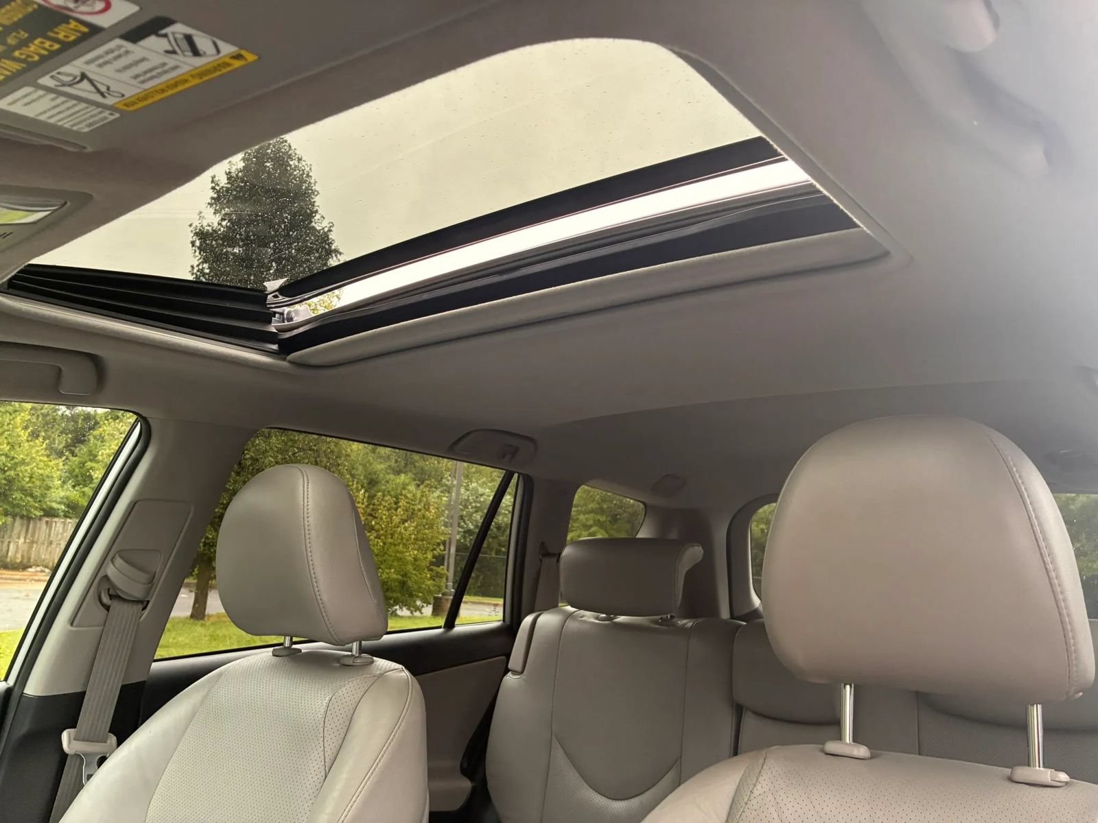 Used 2011 Toyota RAV4 Limited w/ Limited Extra Value Pkg AWD/4WD image 29