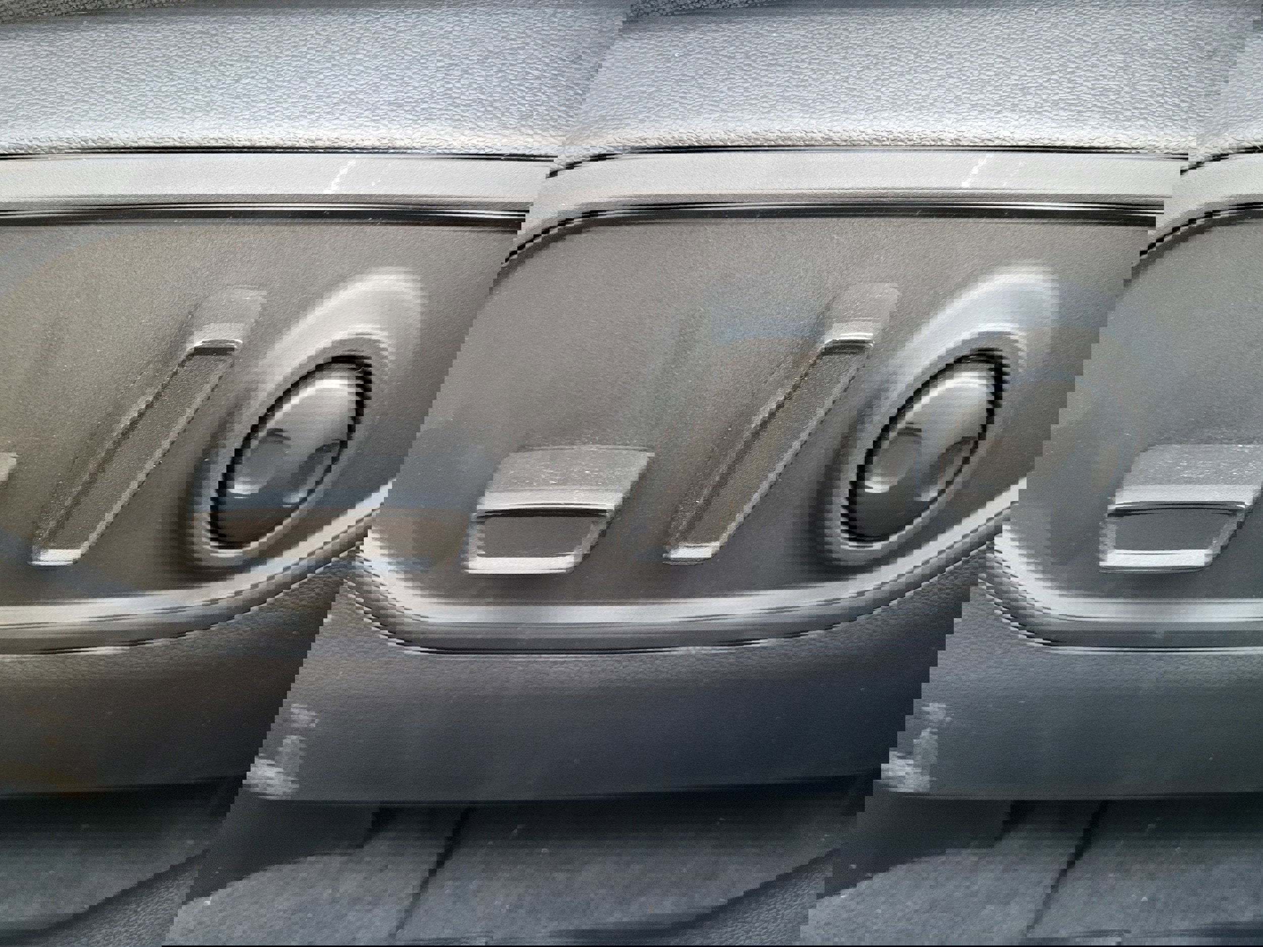 New 2026 Jeep Cherokee Limited image 25