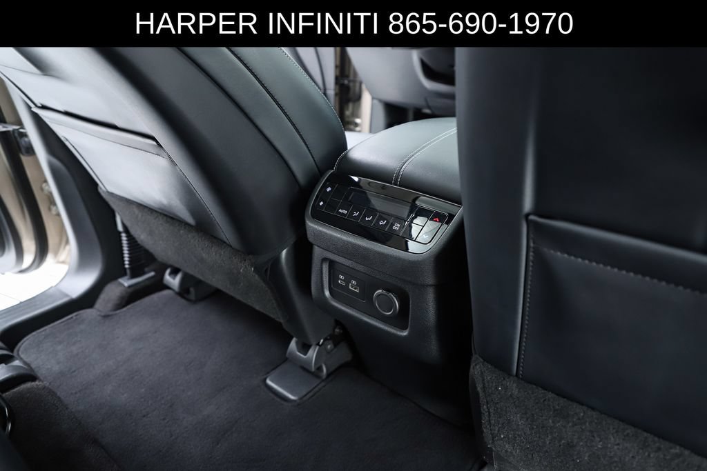 Used 2023 INFINITI QX60 Luxe w/ Vision Package AWD/4WD image 39