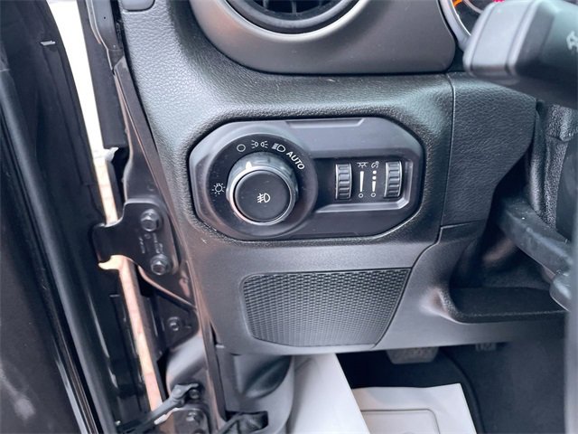 Used 2018 Jeep Wrangler Unlimited Sport S image 12