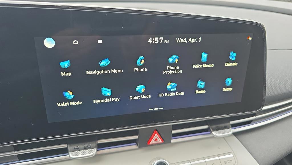 New 2026 Hyundai Elantra Limited image 18