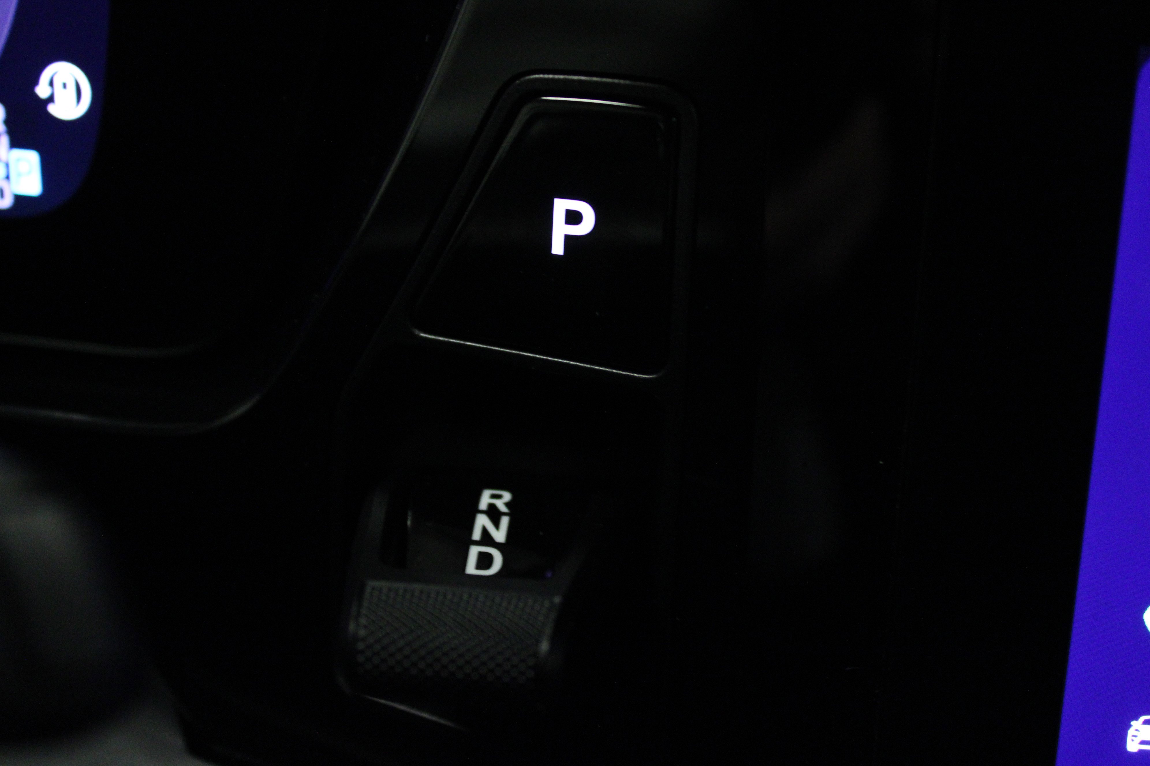 Used 2024 Porsche Macan Turbo Electric image 23