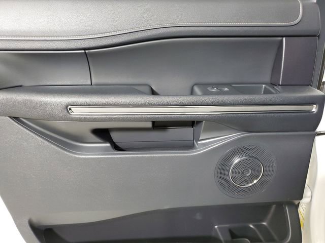 Used 2022 Ford Expedition Max XLT image 11