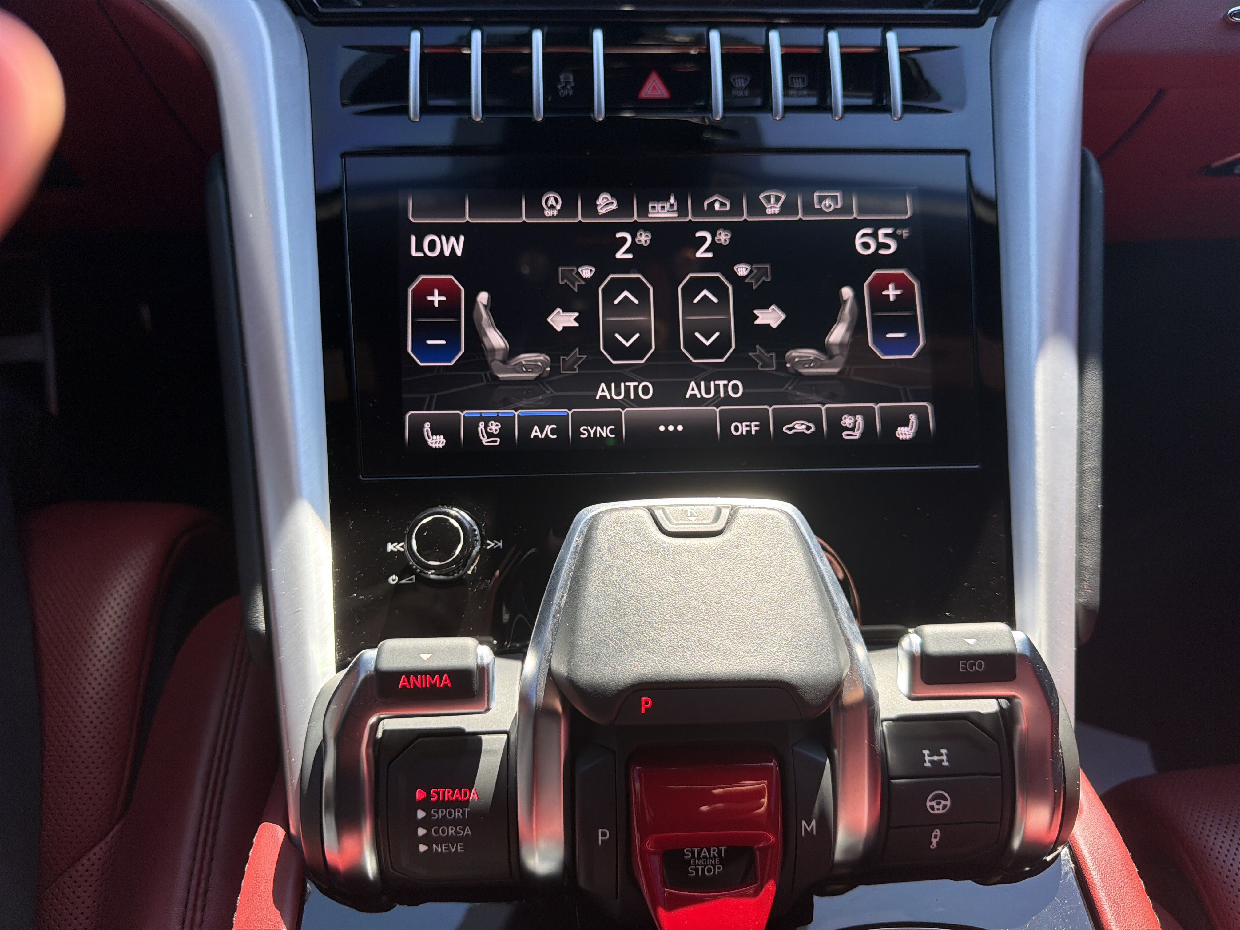 Used 2020 Lamborghini Urus AWD/4WD image 79