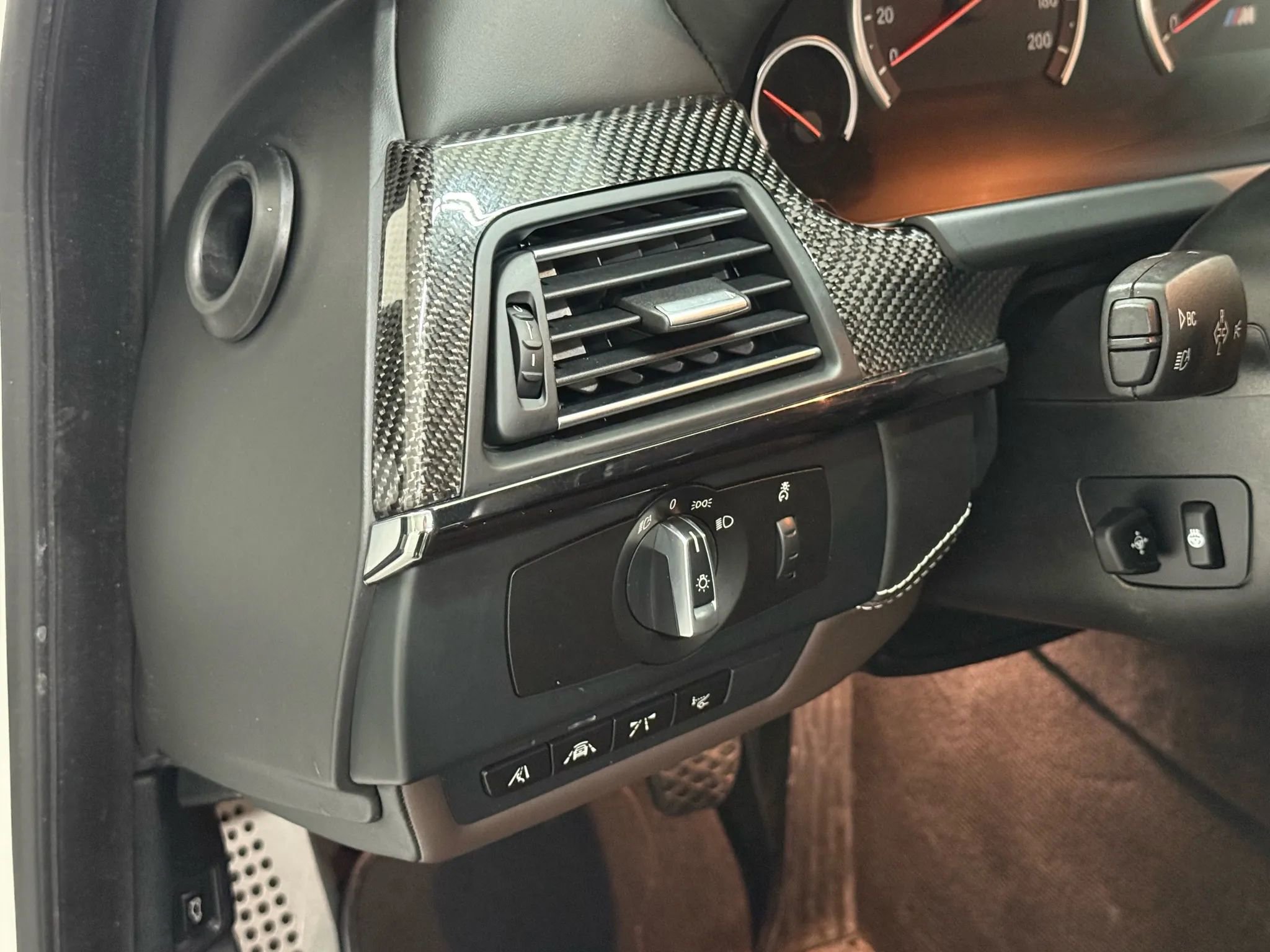 Used 2019 BMW M6 Gran Coupe image 34