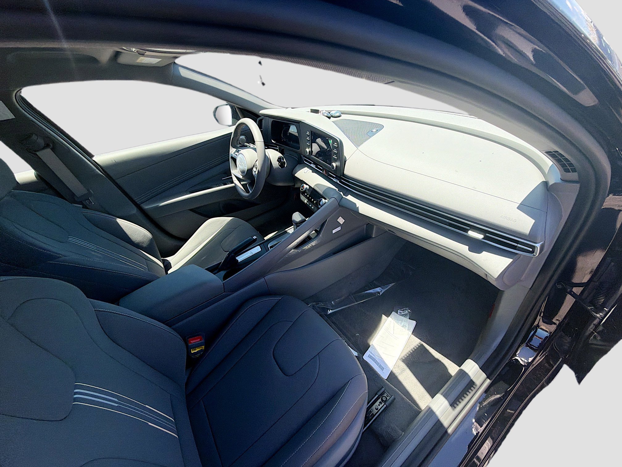 New 2026 Hyundai Elantra Sport FWD image 21