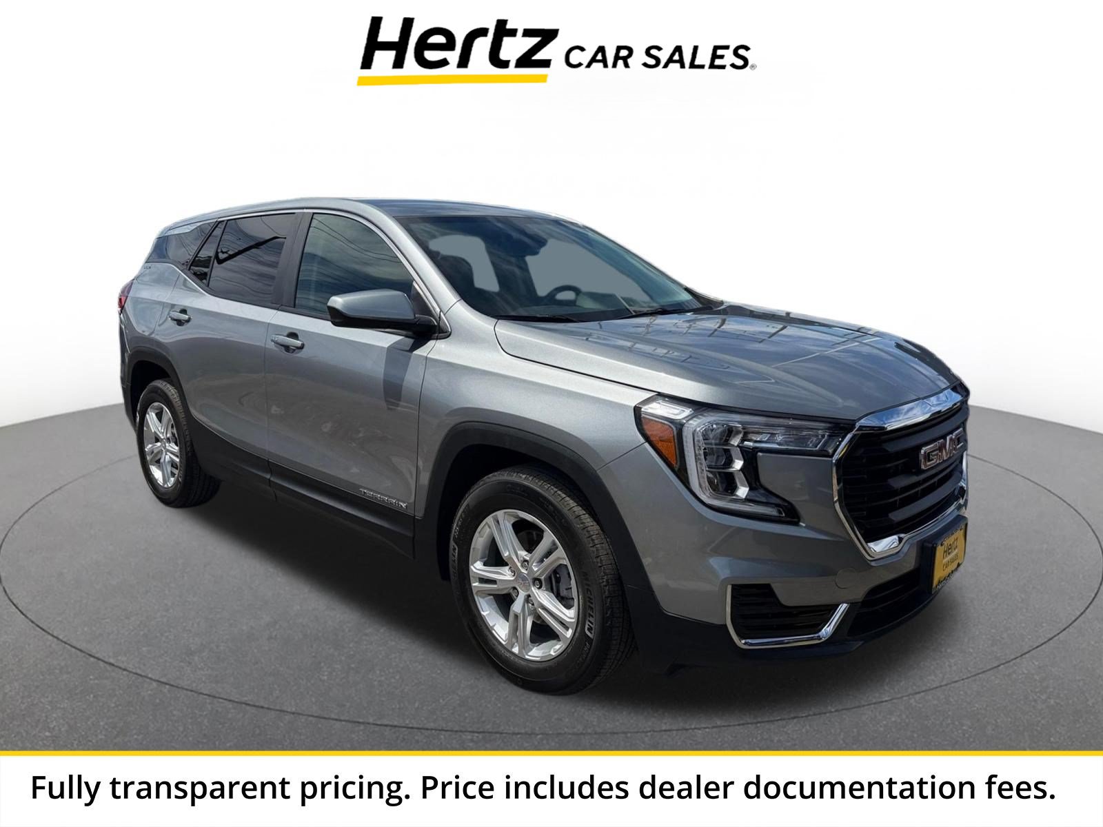 Used 2024 GMC Terrain SLE FWD image 1