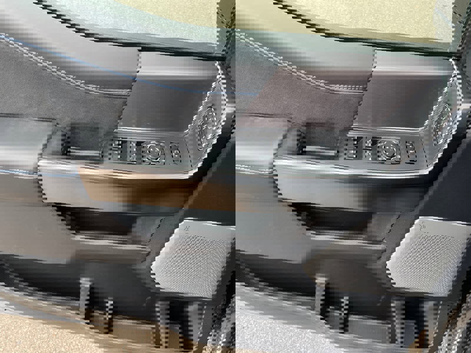 New 2026 Ford F250 Platinum w/ Tremor Off-Road Package AWD/4WD image 10