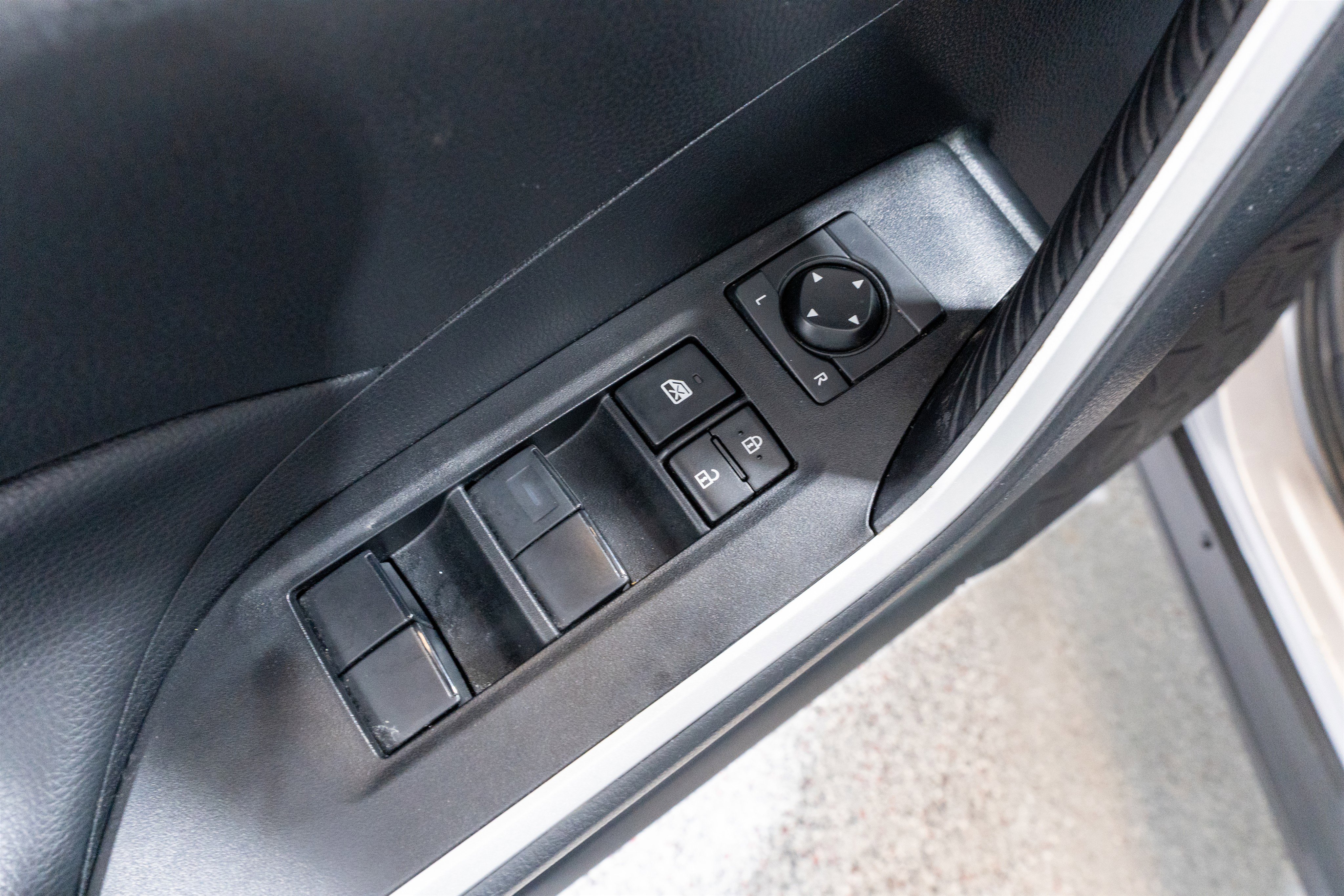 Used 2024 Toyota RAV4 LE image 13