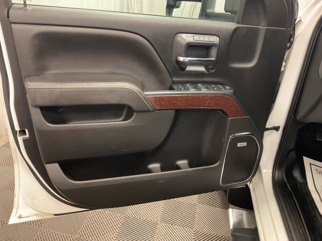 Used 2017 GMC Sierra 1500 SLT w/ SLT Premium Package AWD/4WD image 15