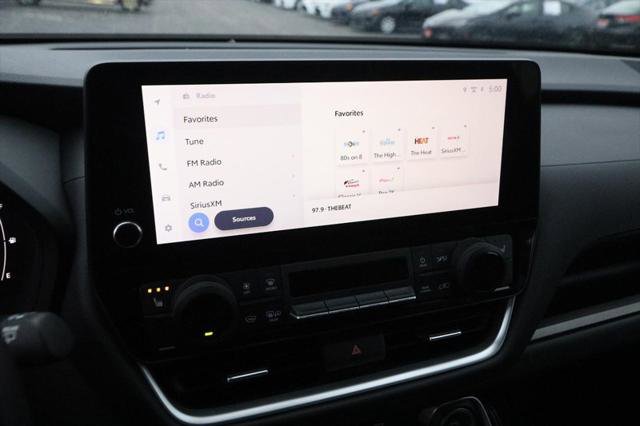 Certified 2025 Toyota Grand Highlander AWD image 17