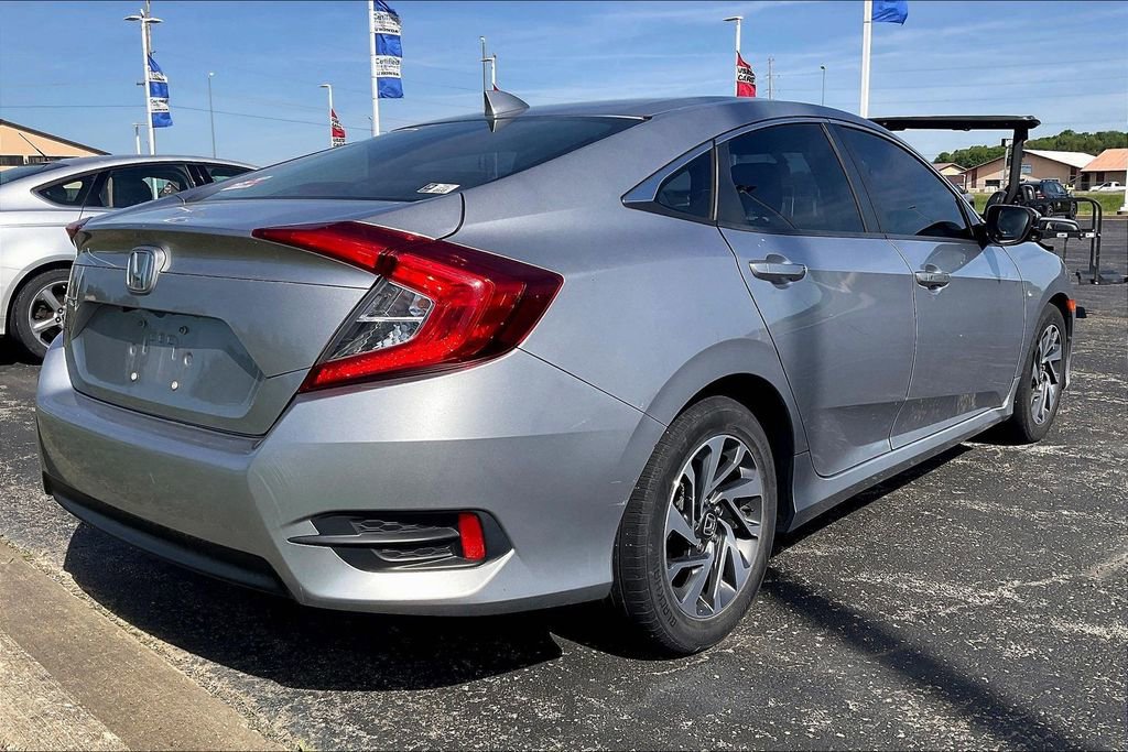 Used 2018 Honda Civic EX image 2