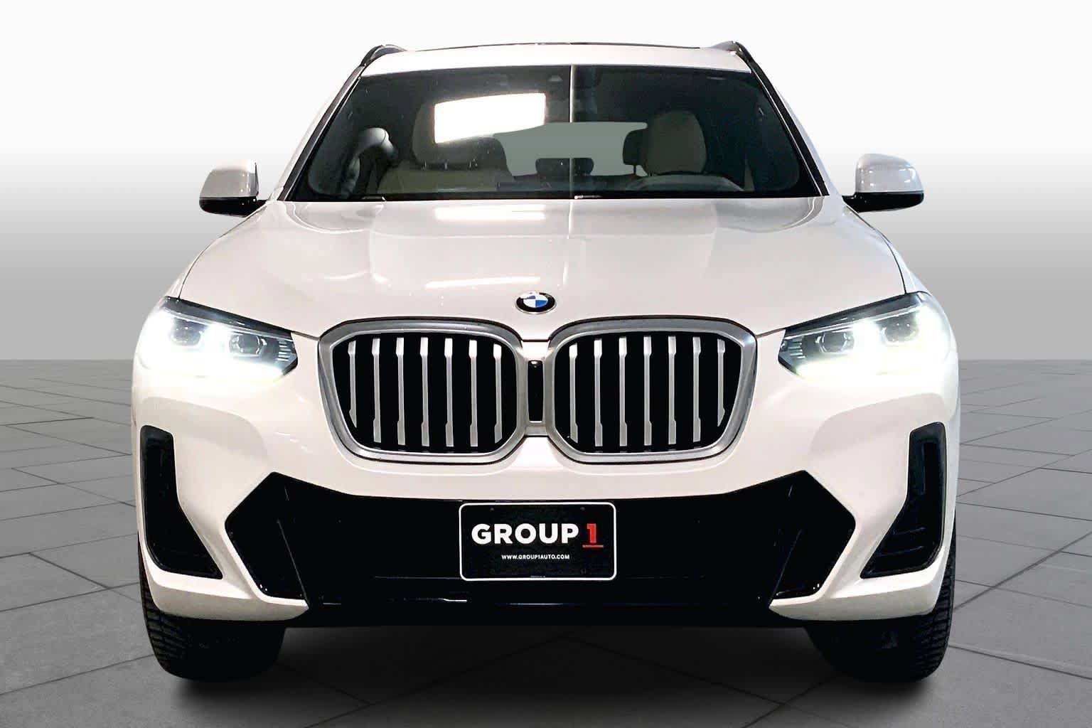 Used 2022 BMW X3 xDrive30i w/ M Sport Package image 3