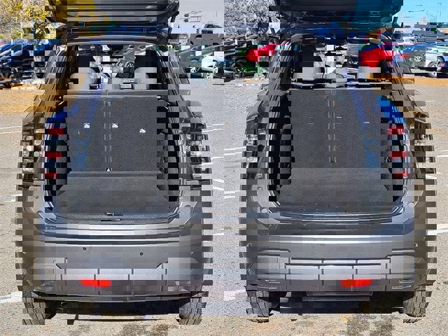 Used 2025 Nissan Kicks S image 29