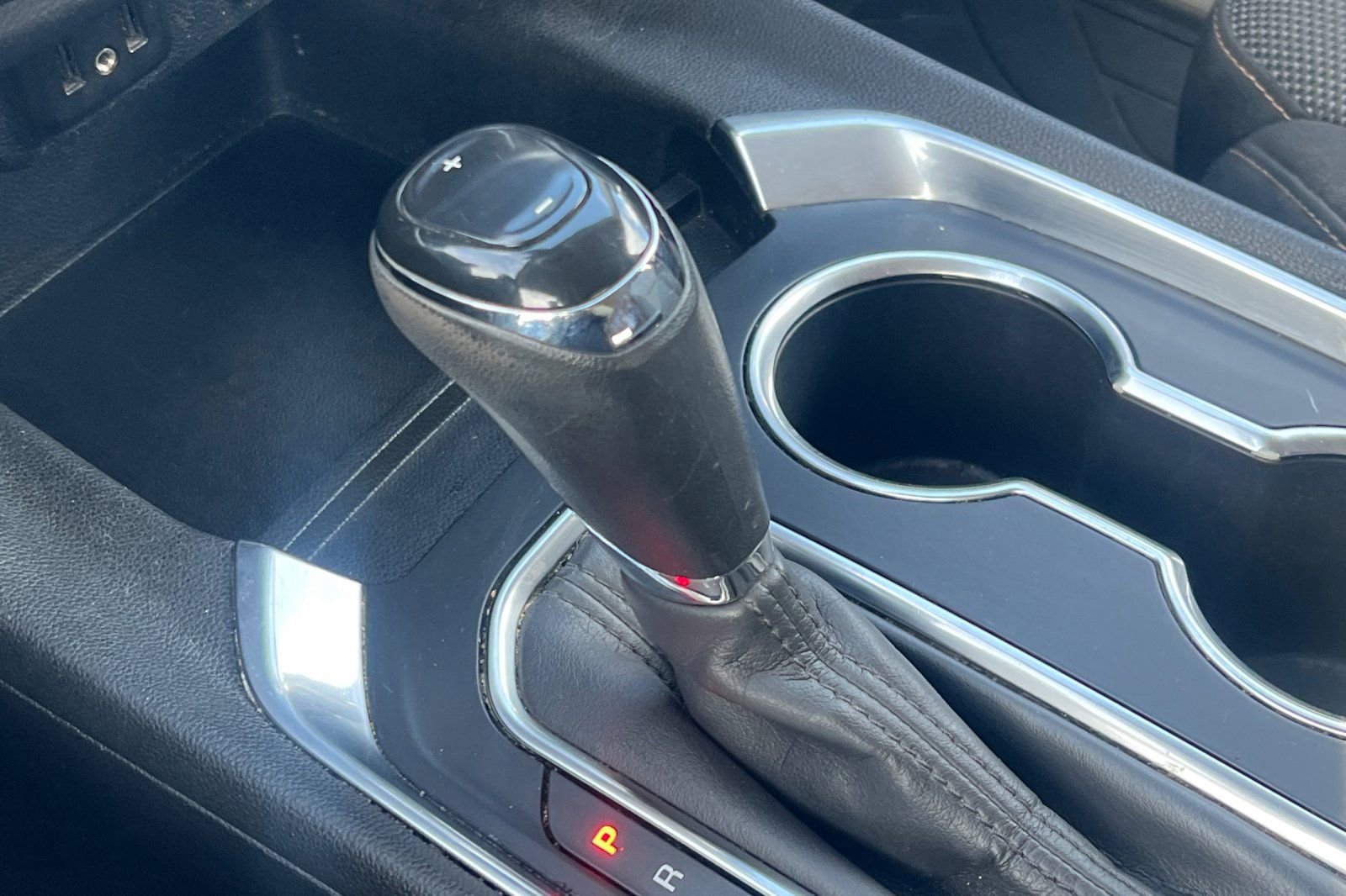 Used 2020 Chevrolet Traverse LS image 19