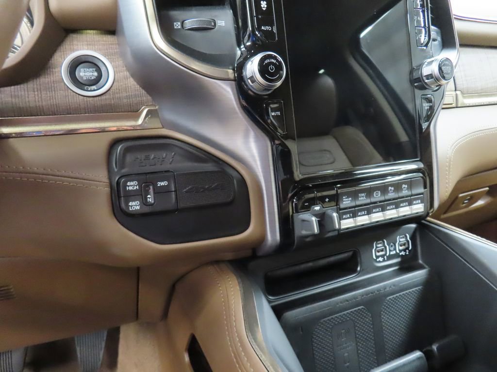 Used 2022 RAM 2500 Limited AWD/4WD image 55