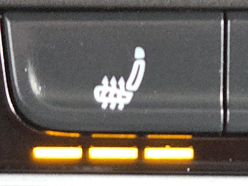 Used 2024 Volkswagen Tiguan Wolfsburg Edition image 4