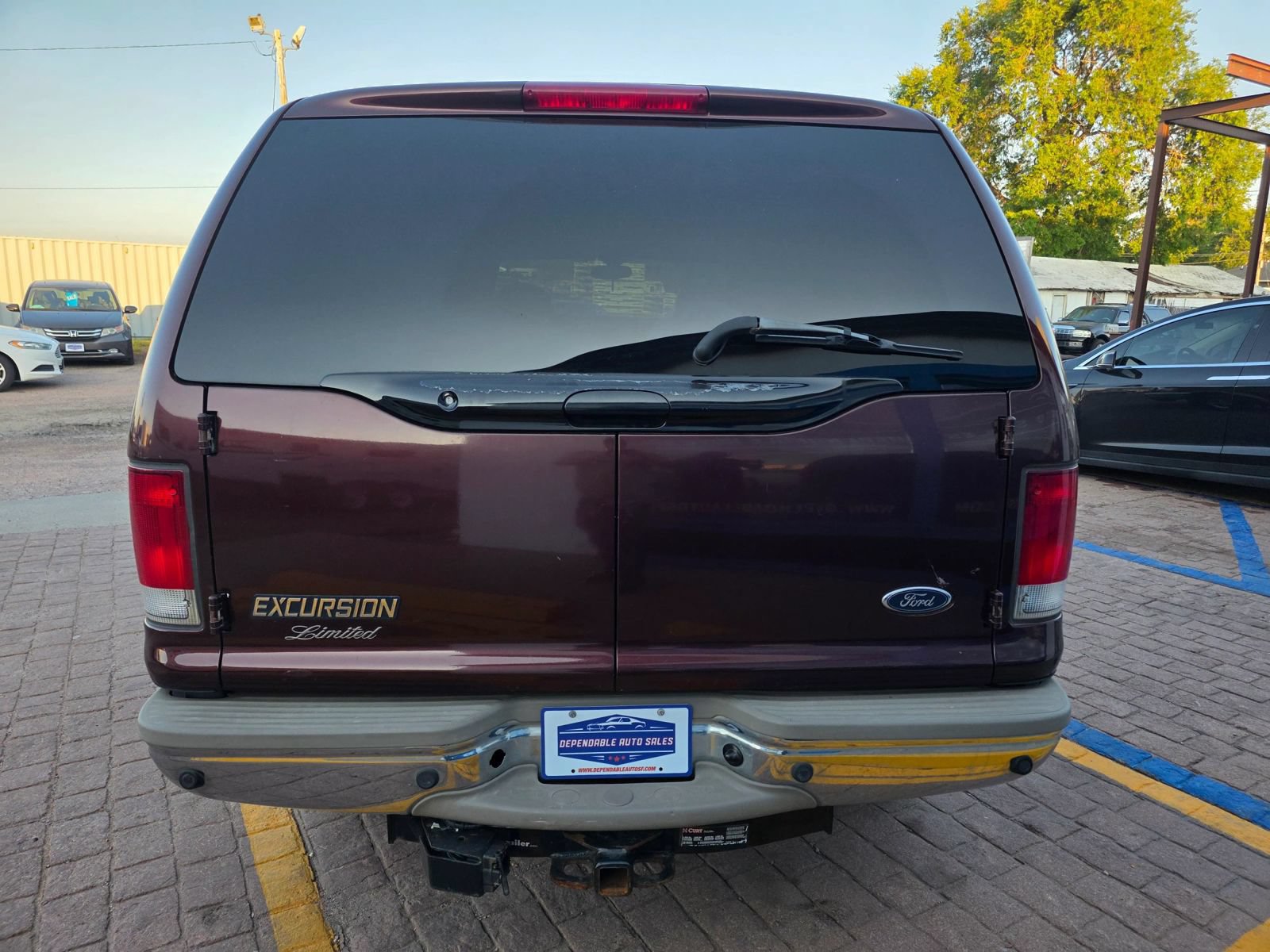 Used 2001 Ford Excursion Limited AWD/4WD image 6