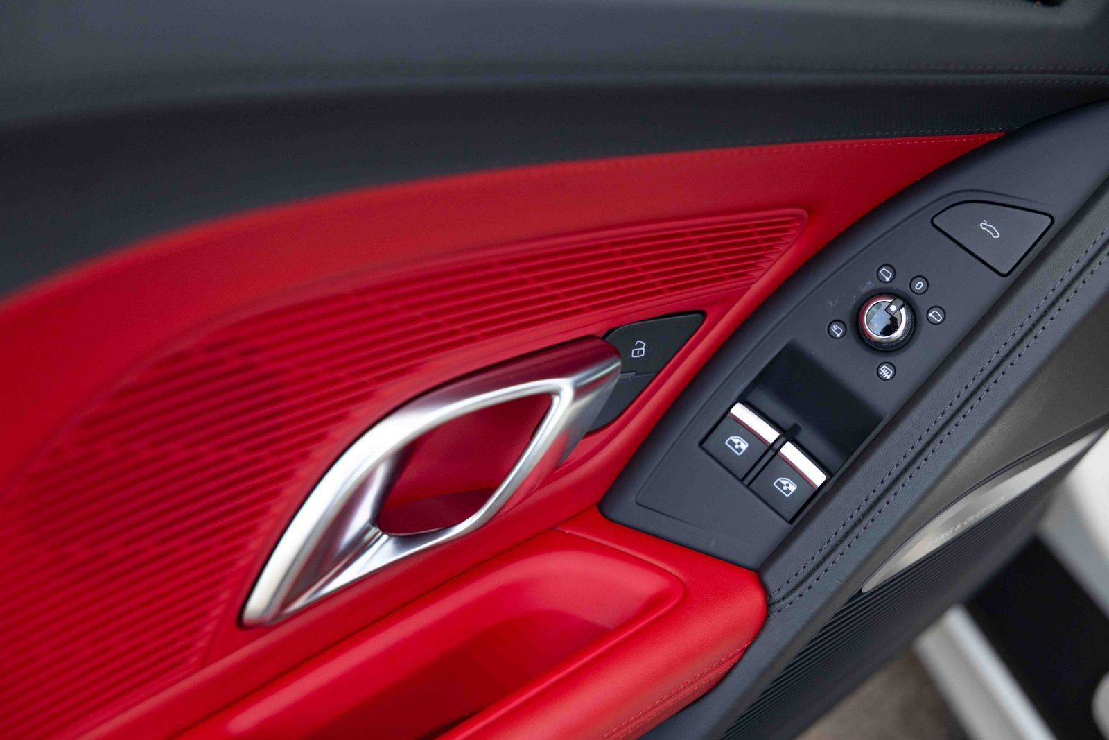 Used 2018 Audi R8 V10 RWD image 17