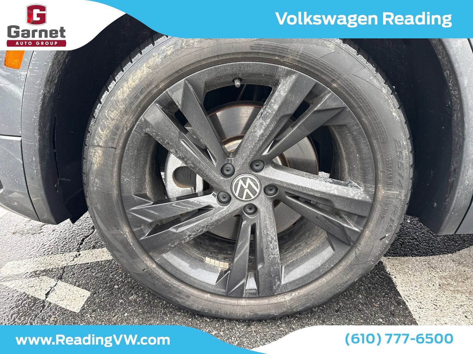 Used 2023 Volkswagen Tiguan SE R-Line image 10