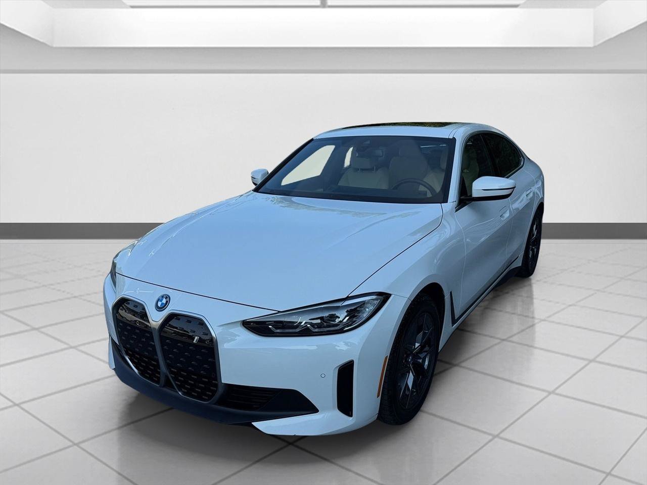 Used 2023 BMW i4 eDrive35 w/ Premium Package RWD image 9