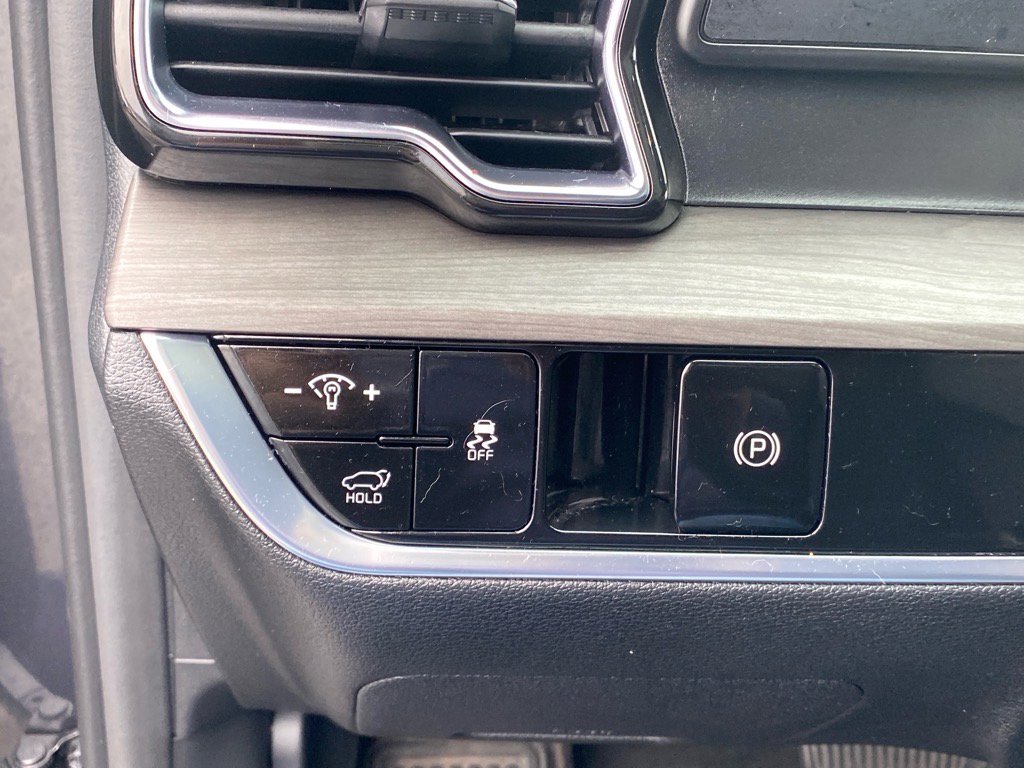 Certified 2023 Kia Sportage X-Line w/ X-Line Premium Package image 23