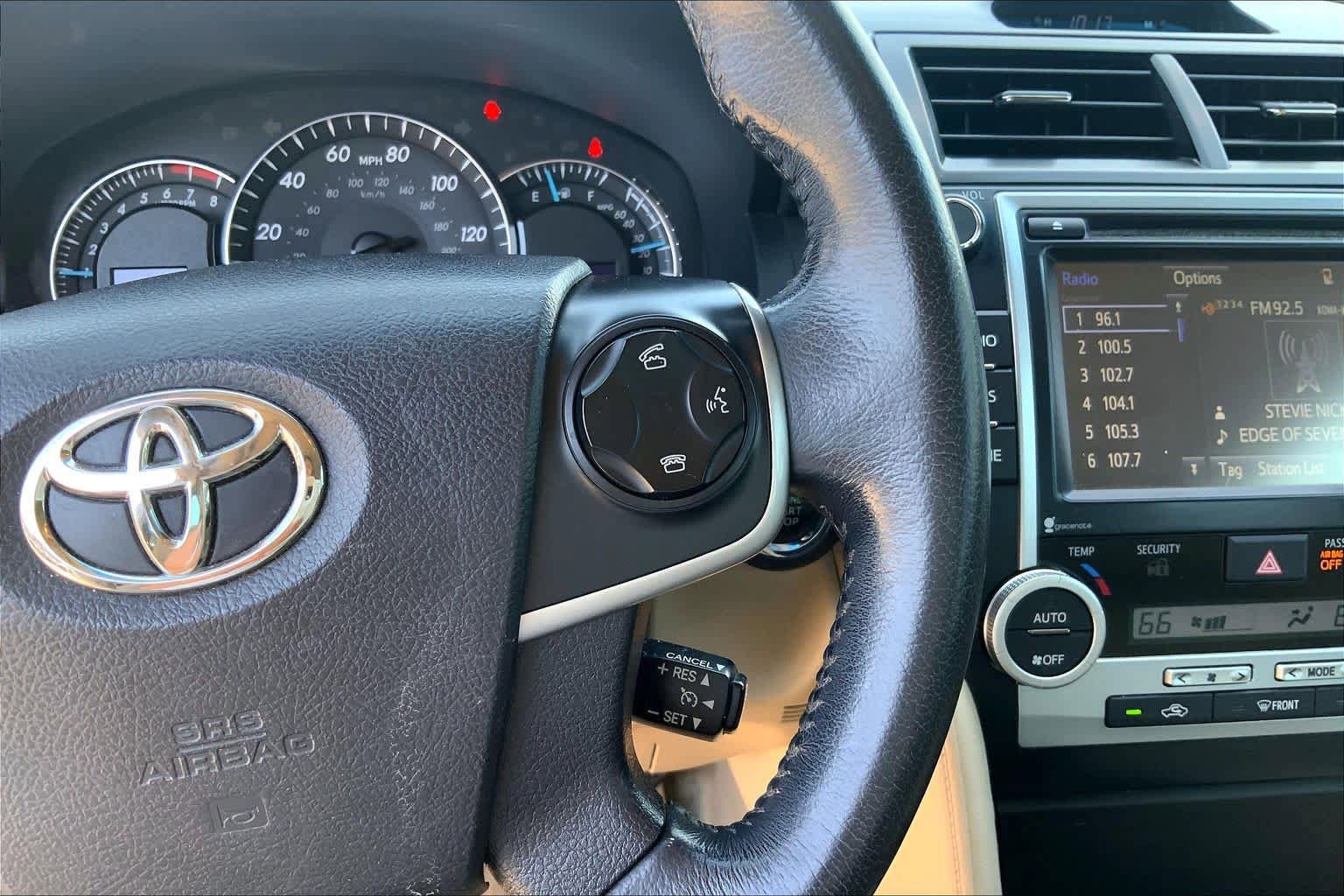 Used 2014 Toyota Camry XLE FWD image 24