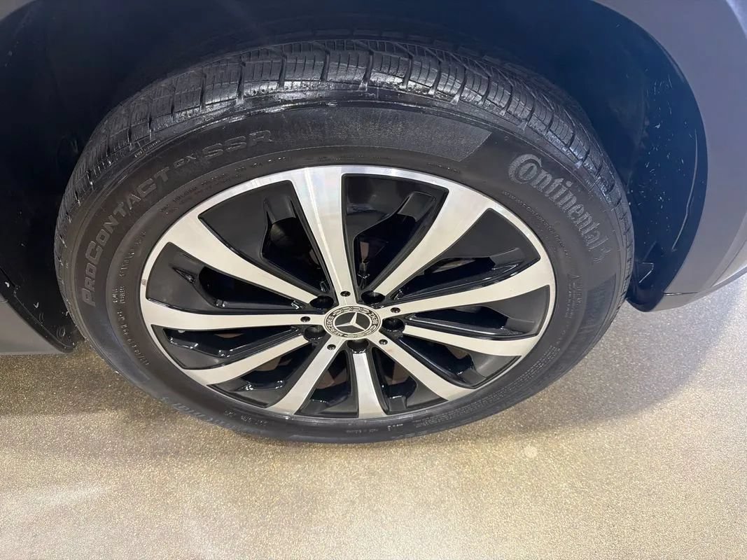 Used 2022 Mercedes-Benz GLB 250 4MATIC image 37