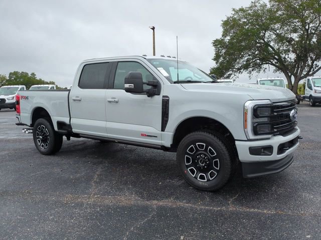 New 2026 Ford F250 4x4 Crew Cab Super Duty image 2
