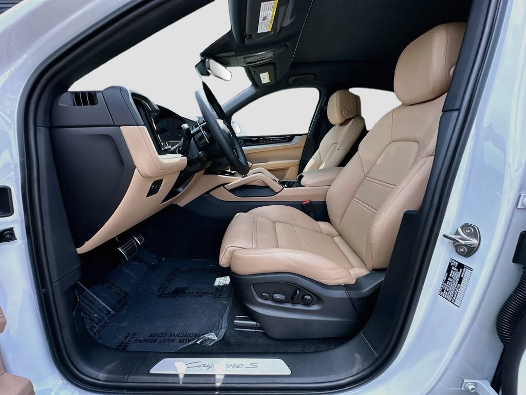 New 2026 Porsche Cayenne S AWD/4WD image 5