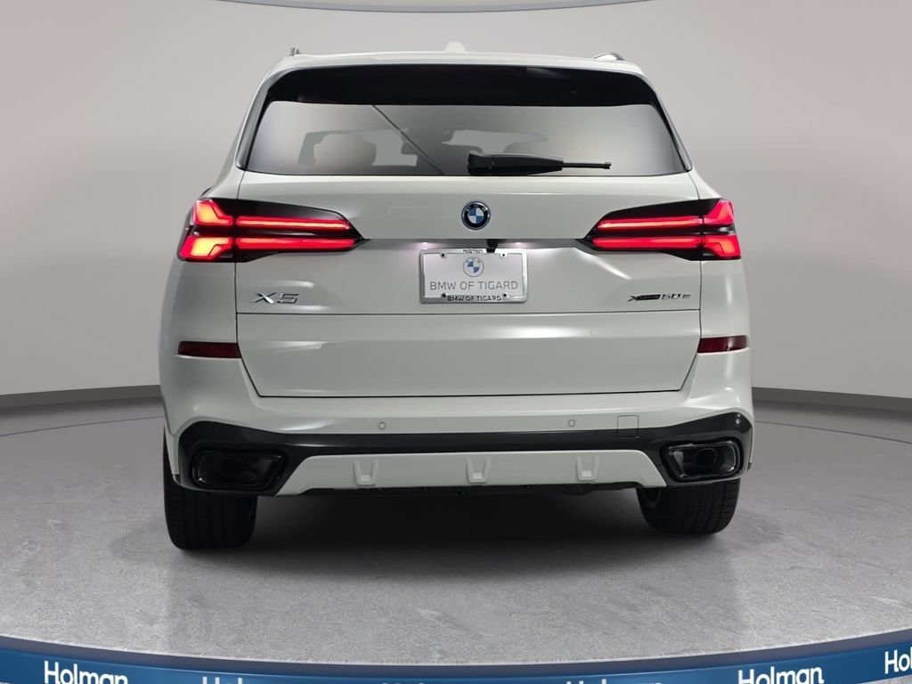 New 2026 BMW X5 xDrive50e w/ M Sport Package AWD/4WD image 6