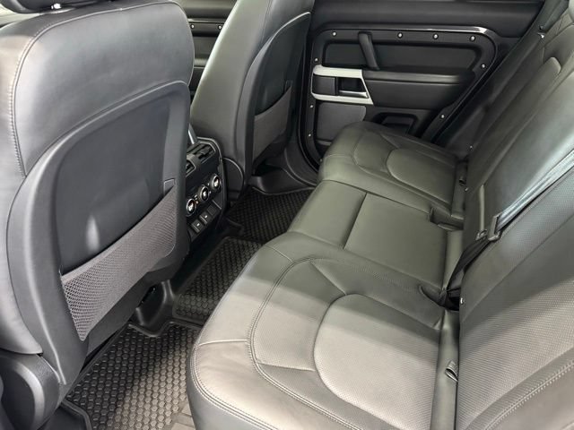 New 2024 Land Rover Defender 110 SE AWD/4WD image 30