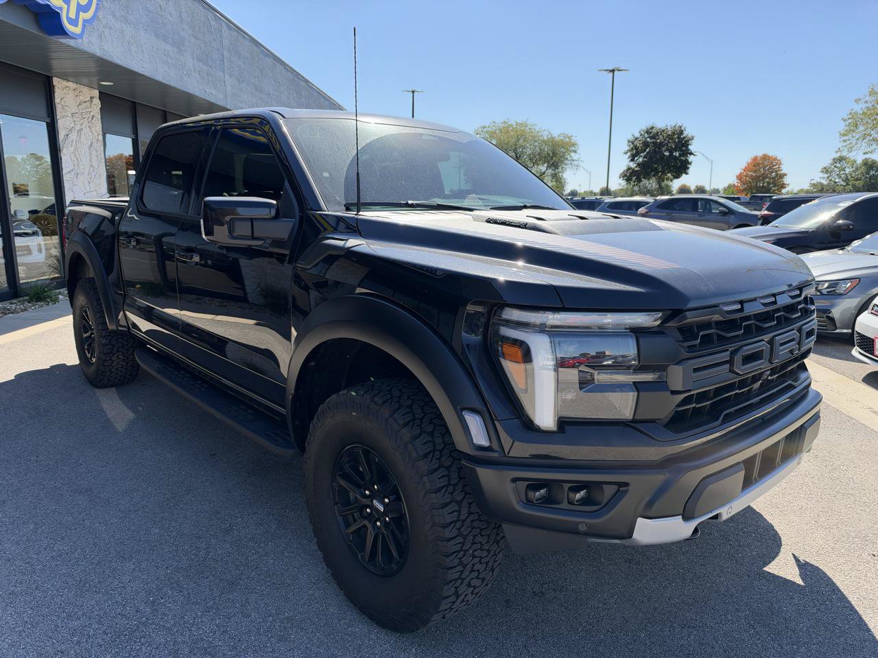 Used 2026 Ford F150 Raptor AWD/4WD image 9