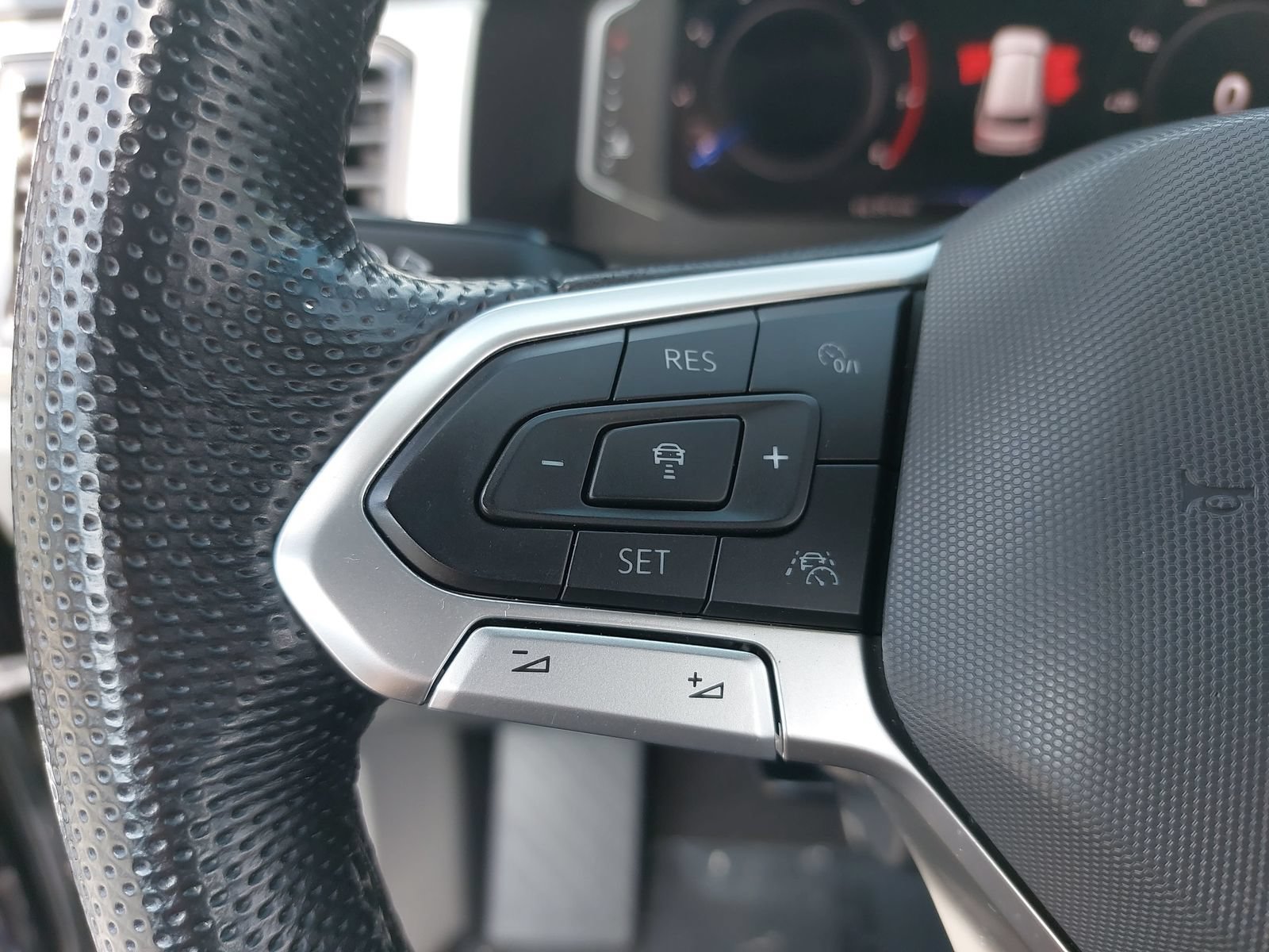 Used 2022 Volkswagen Atlas SEL Premium AWD/4WD image 19