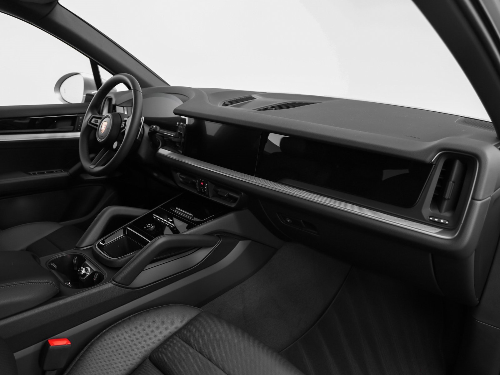 Used 2025 Porsche Cayenne image 21