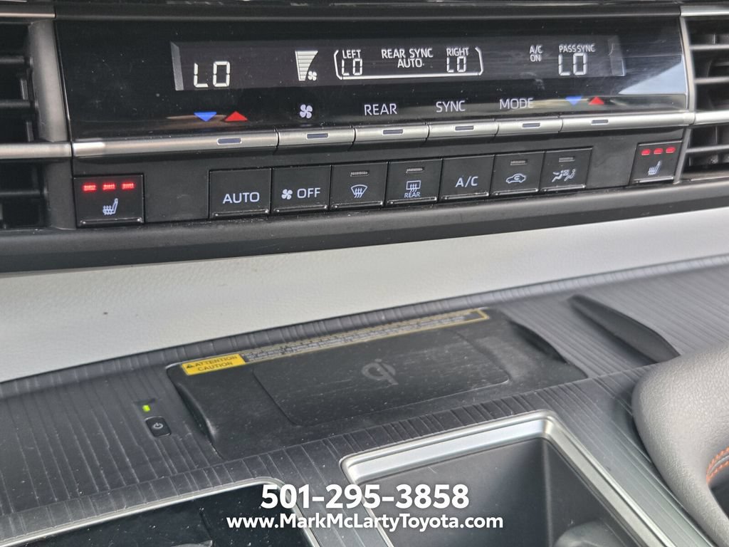 Used 2021 Toyota Sienna XSE w/ XSE Plus Package FWD image 20