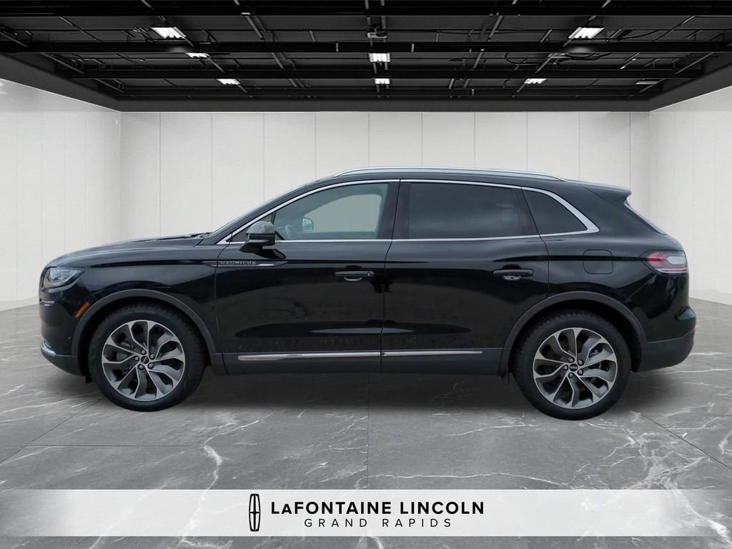 Certified 2022 Lincoln Nautilus Reserve w/ Equipment Group 201A image 2