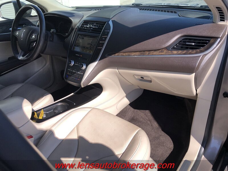 Used 2018 Lincoln MKC Reserve w/ Lincoln MKC Climate Package FWD image 22