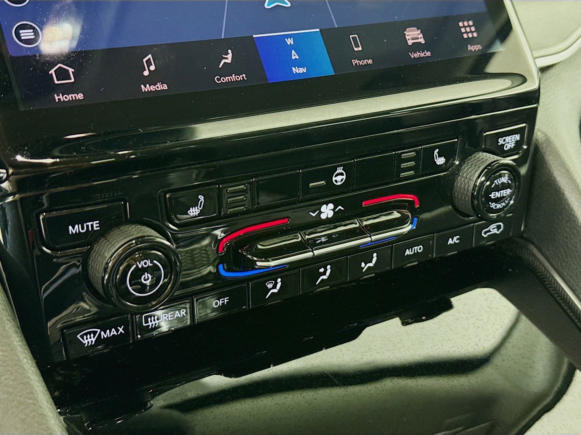 Used 2024 Jeep Grand Cherokee Limited 4xe image 19