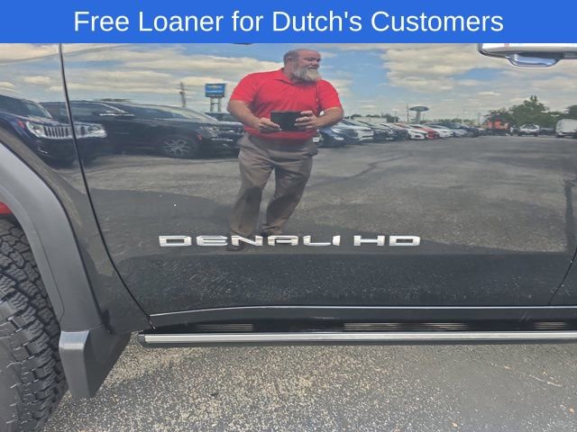 Used 2024 GMC Sierra 2500 Denali Ultimate AWD/4WD image 12