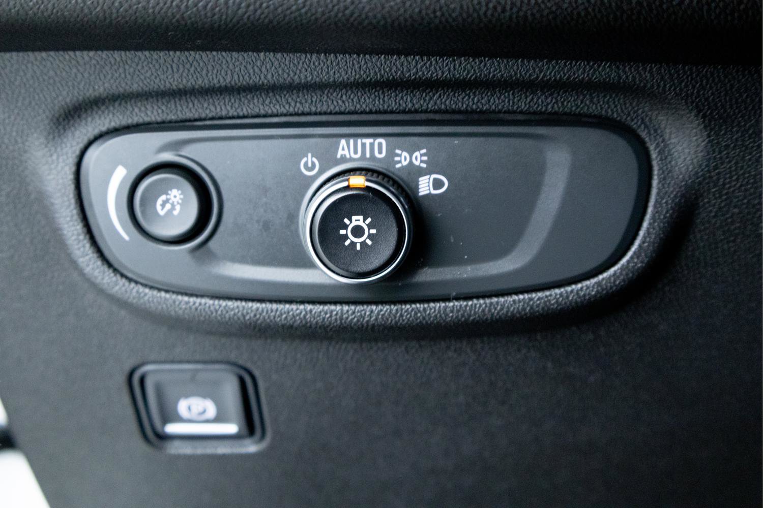 Used 2022 GMC Terrain SLE w/ Driver Convenience Package image 22